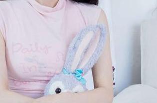 物恋传媒 – 美女与泳衣：婷婷的美图合集，竟然让我对夏天产生了美好的幻想。