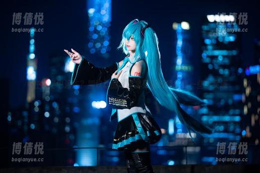 狐玖玖 在镂空中迷失?狐玖玖的写真集更新好像给我一些小灵感