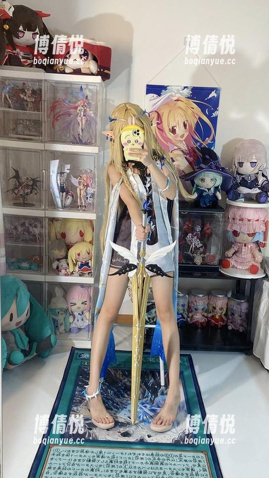 白栎Shirly和她的高跟鞋：原图展示，图包里有几分真几分假