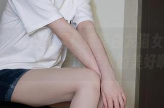 微密圈 – 资源这里！感受白龙猫女的肉丝白蕾丝，还是那种轻松的美好啊。