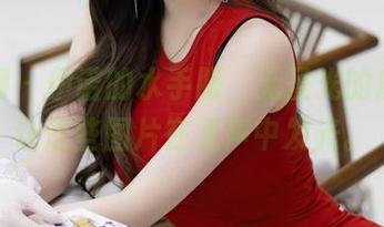 秀人网 – 伊诺的水手服，无圣光的魔力，让这些图片在无声中发光。