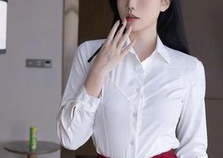 秀人网 – 瞥见校园的一角，兔子NINA说学妹的写真要无圣光，结果看得我目不转睛。