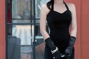 秀人网 – 娜比的美脚套图更新：说好的只拍到脚呢？哈哈，才怪！