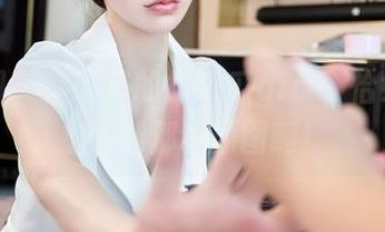 秀人网 – 套装里的拍黄瓜girl，恰好是我想要的那种原图啊！