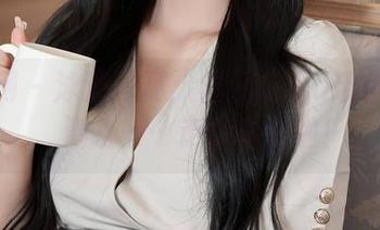 秀人网 – 泳池写真：涵涵Luna带你潜水，潜水……走水里去啦！