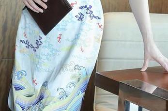 秀人网 – 王婉悠Queen，没想到穿上兔女郎的她鸿运当头，高清原图没得说。