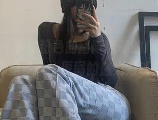 微密圈 – 看过粉色的猪陈佩奇的JK，再说什么都是多余，原图的魅力难以抗拒！