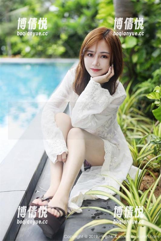 美媛馆 - 高清图库里千千万万的瞬间，而王馨瑶的妹妹们，总是在我视线边缘晃动。