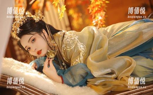 告别寒风，苏嫣嫣阿姨初冬美图合集给你暖到心里，心里默默咕哝你真会撩。