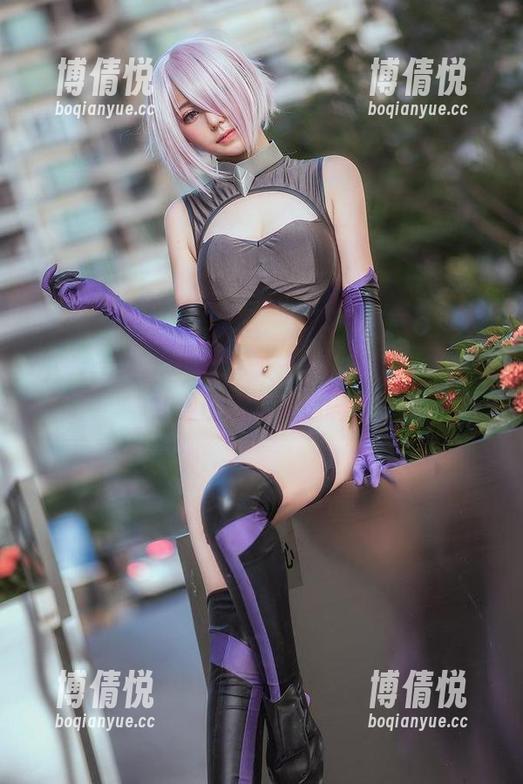 菌烨tako比基尼写真：每一张照片都像是在邀请我去海边嗨！