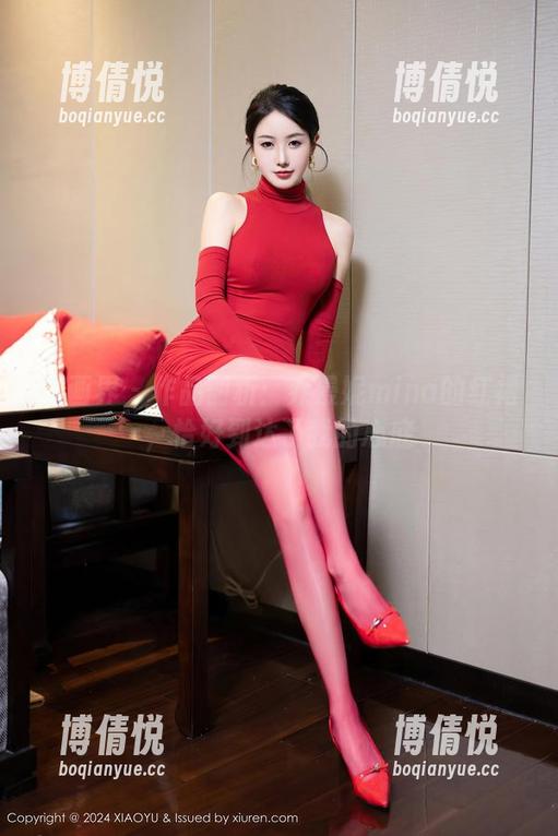 语画界-乔漫妮mina 语画界 - 作品剖析:乔漫妮mina的红裙,恰好到达了我的心底