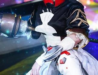 制服也能很露儿大魔王：截图格局新设定