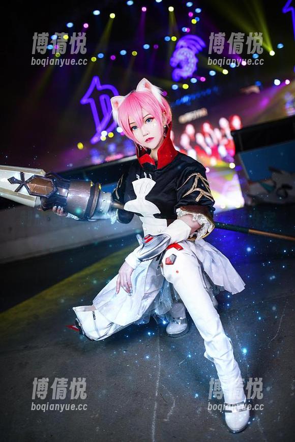 露儿大魔王 制服也能很露儿大魔王:截图格局新设定