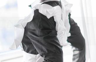 JK制服合集里的青水百合子，每一套都有种轻飘飘的感觉。