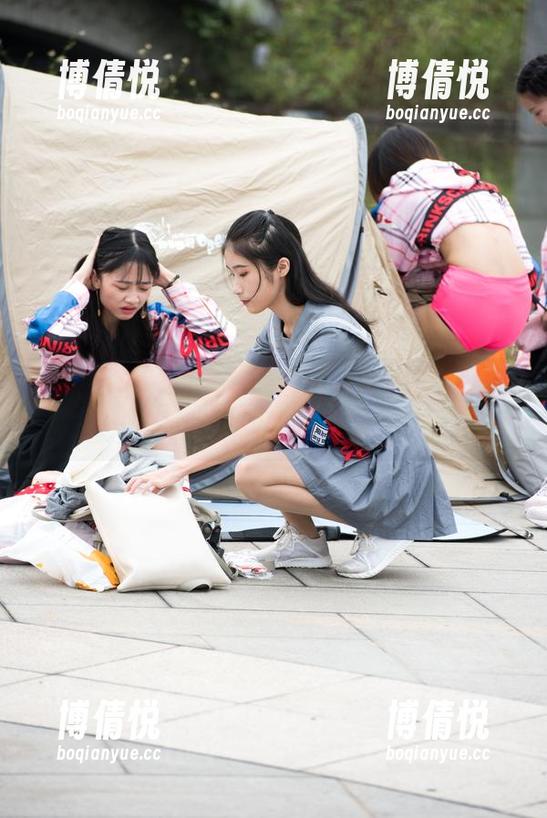 魔镜街拍 - 萌宝儿的包臀裙肉丝日常：高清合集,哈哈镜别跑！