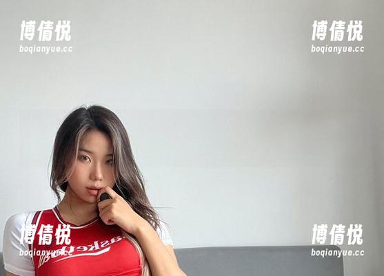 微密圈 - 看的都是黑饱宝的裸足，高清美图会不会让人分心？